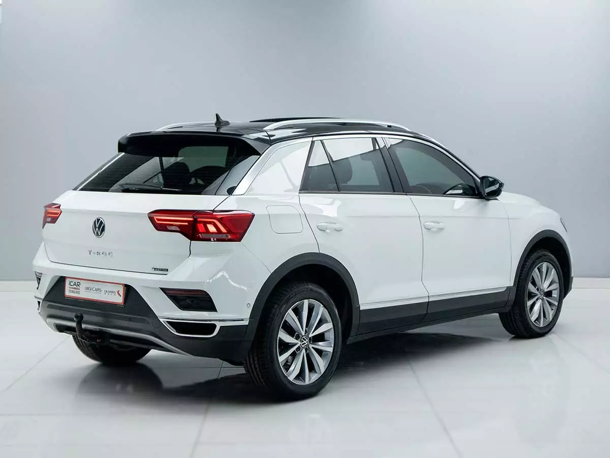 Vehicle Image for 5/17for Volkswagen T-Roc 2.0TSI 140kW 4Motion Design