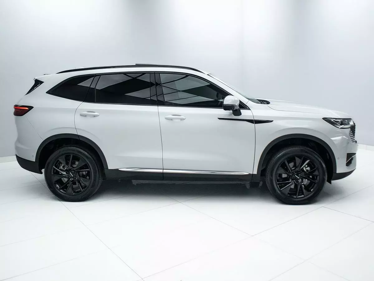 Vehicle Image for 4/17for Haval H6 1.5T HEV Ultra Luxury