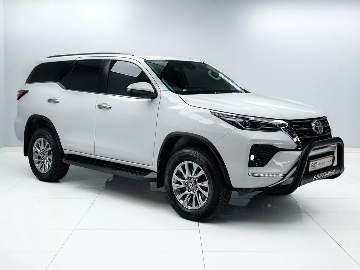 Vehicle Image for 1/18for Toyota Fortuner 2.8GD-6 VX