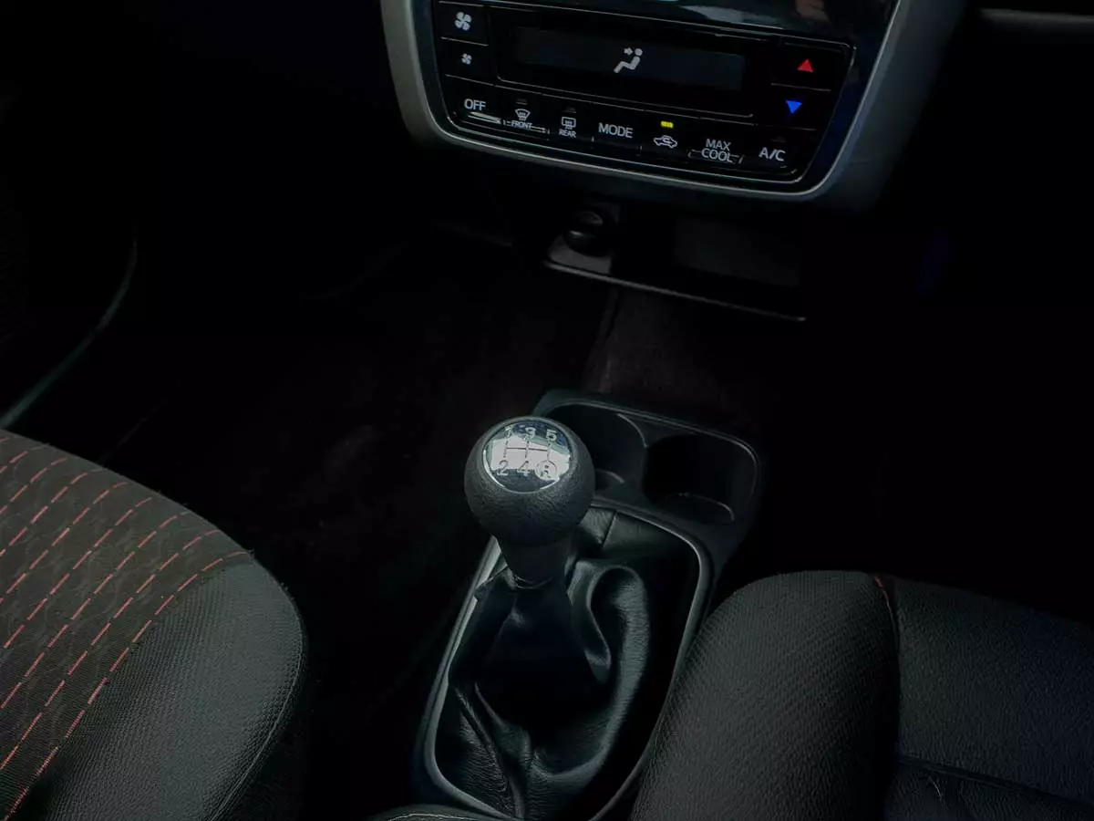 Vehicle Image for 12/17for Toyota Agya 1.0